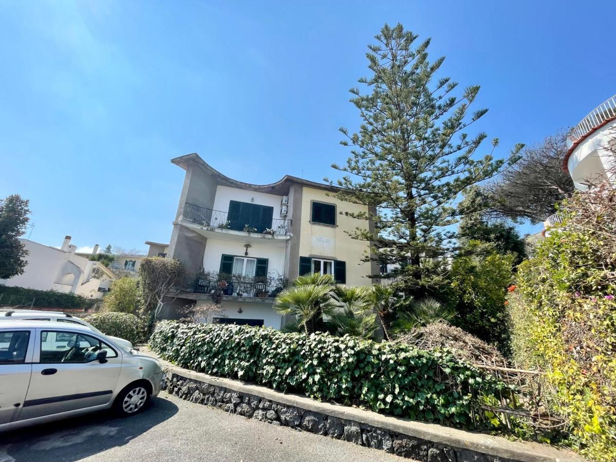 Casa Vacanze Mariafrancesca Isquia Exterior foto
